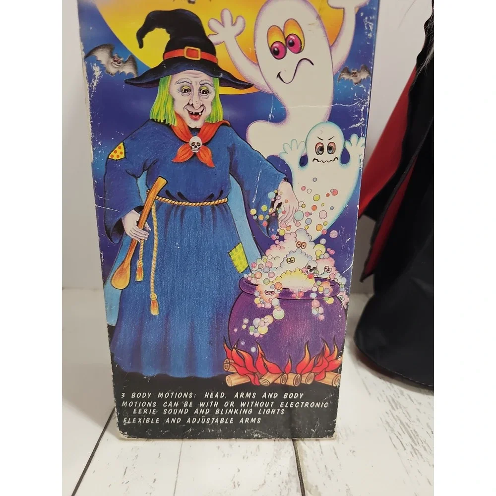 Vintage 1988 Funny Toys Halloween Animated Witch Lights Sound Motion With Box
